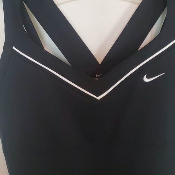 Nike dri-fit tank top - Picture 4 of 4